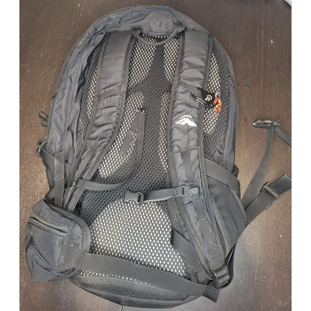 Macpac Black Rucksack/Backpack Pre-Owned - Picture 2 of 16
